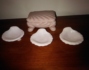 Beautiful Crown Tuscan Cigarette Box with Three Matching Ashtrays - Cigarette Box - Ashtray - Vintage Cigarette Box