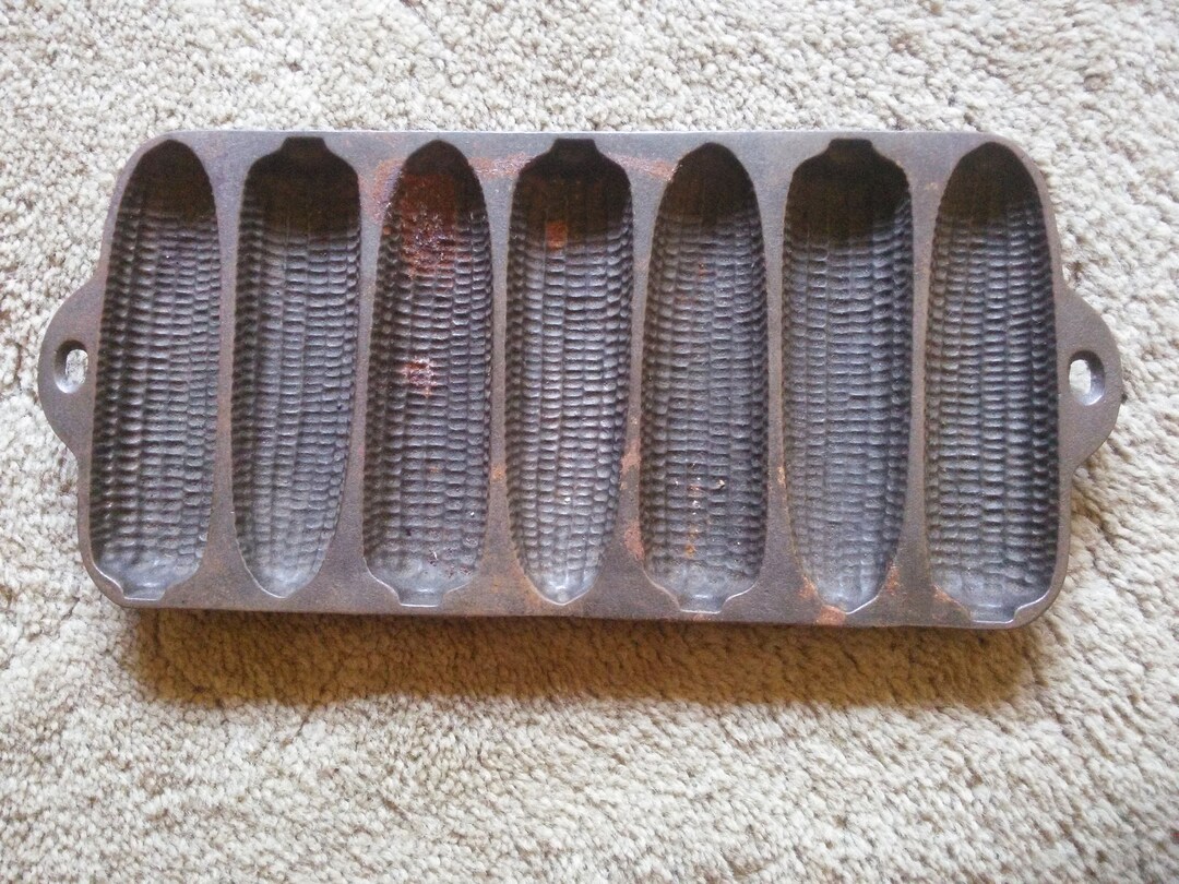 Vintage Cast Iron Wagner Ware Sidney O Krusty Corn Kobs Corn Bread Mold