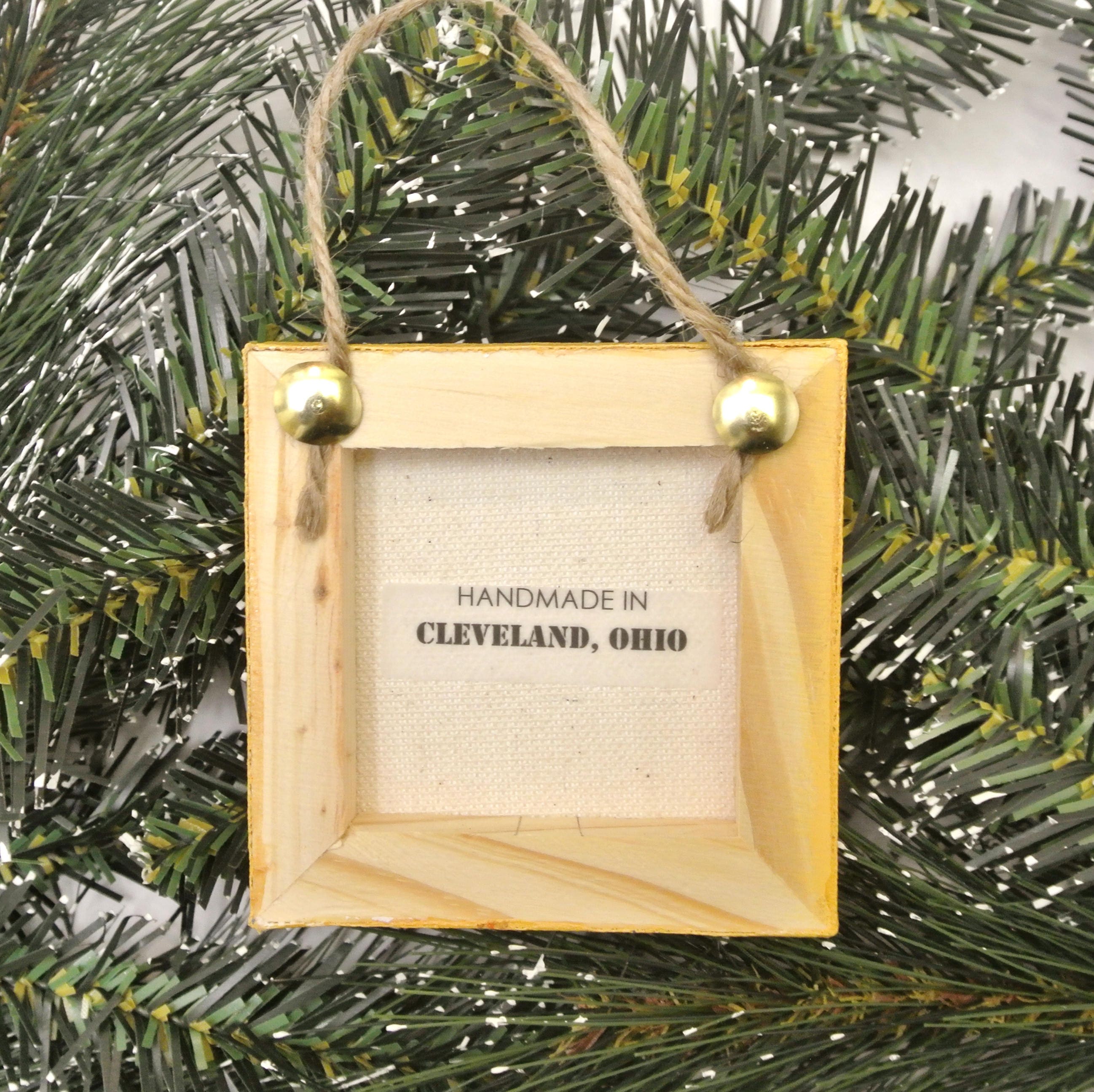 Cleveland Cavaliers Vintage Ornament Custom Name - Teespix - Store