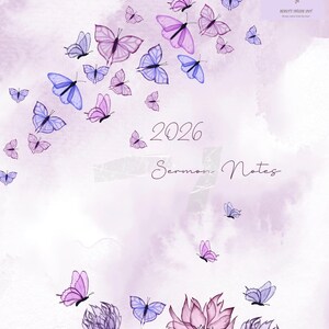 Puede incluir: Una portada de cuaderno de notas de sermones 2026 con un fondo de acuarela morado claro y numerosas mariposas en tonos morados y azules. En la parte inferior hay flores moradas. El texto dice 2026 Sermon Notes y Beauty Inside Out.