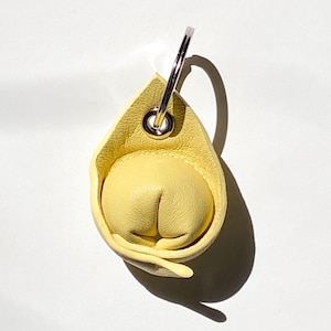 Tortellini Leather Keychain in Butter Yellow – Handmade Pasta Gift for Foodie or Chef | Soft Lambskin Leather Italian Themed | Host Gift