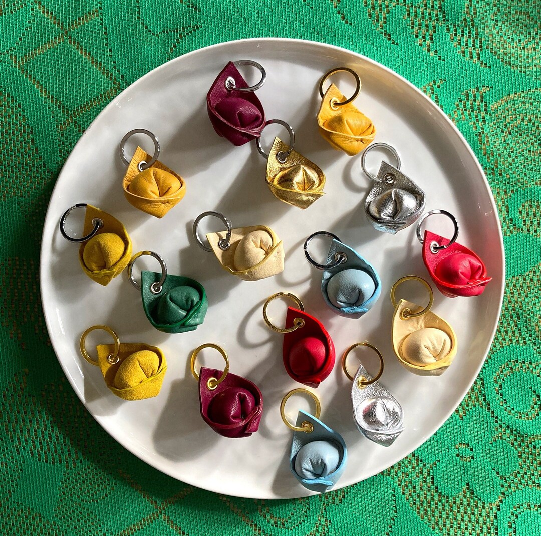 Pasta Keychain, Leather Pasta Key Ring, Tortellini Pasta Accessory