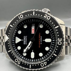 Vintage Seiko Diver Style Black Dial Watch | Refurbished Automatic Movement | Mens Silver Case Sport Watch | Classic Mechanical Gift