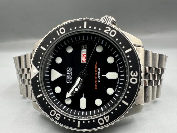 Vintage Seiko Diver Style Black Dial Watch | Refurbished Automatic Movement | Mens Silver Case Sport Watch | Classic Mechanical Gift