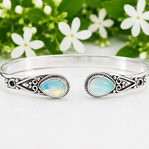 Aurora Opal Armband: Droppformad Boho Armband i 925 Sterlingsilver