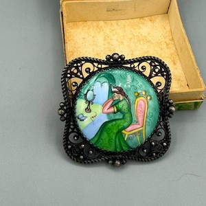 Vintage rysk Rostov Finift emaljbrosch, handmålad silverfiligranbrosch, kvinna vid fåfänga, sovjetiska smycken, originalask