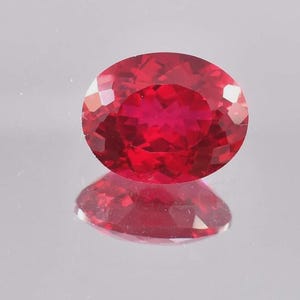 AAA NATURAL  6.70 Ct Elegant Red Ruby Oval Cut Loose Gemstone GIE Certified