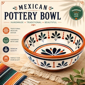 Può includere: Una ciotola in ceramica con base color crema, caratterizzata da motivi floreali dipinti a mano in blu scuro e arancione. Il bordo è di un colore marrone-arancio solido. Il testo sull'immagine include MEXICAN POTTERY BOWL, HANDMADE, TRADITIONAL, BEAUTIFUL e HANDMADE WITH LOVE.