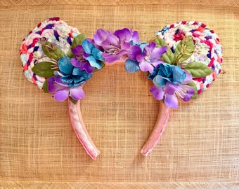 Upcycled Braided Ears with Wildflowers – Sustainable Accessory
