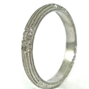 14kt White Gold Hand Engraved Wedding Band