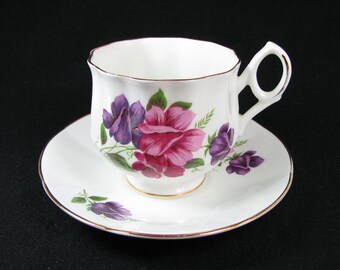 Vintage ROYAL DOVER Fine Bone China Cup Saucer "April Sweet Pea" pattern Made in England, Lovely!