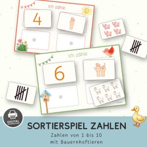Könnte beinhalten: Lernspiel mit zwei rechteckigen Karten mit der Aufschrift Ich zähle, die die Zahlen 4 und 6, Handgesten, Strichlisten sowie Illustrationen von Schweinen und Ziegen zeigen. Das Set enthält eine gelbe Ente und den Text SORTIERSPIEL ZAHLEN.
