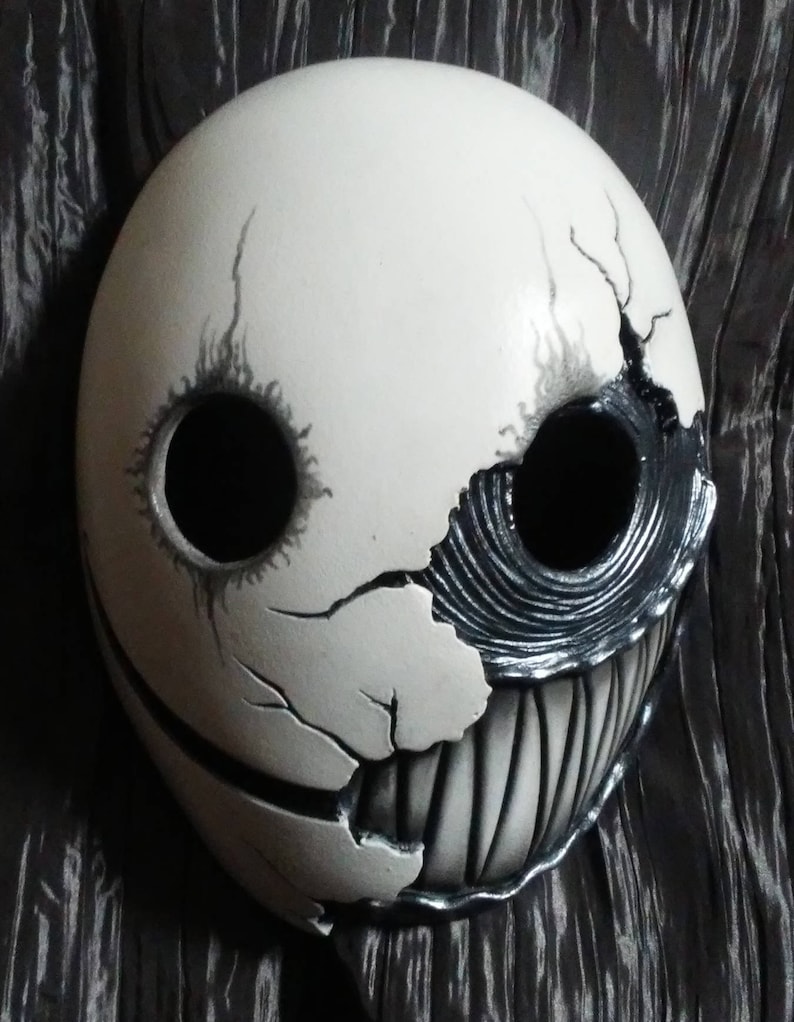 Smile version 2: Resin cast mask image 1