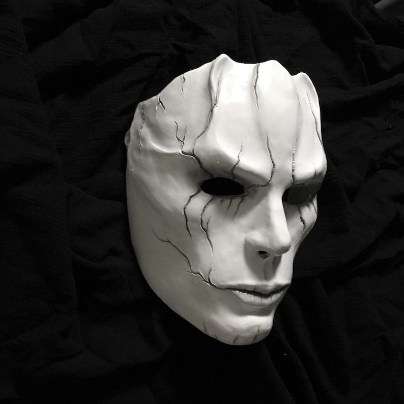 Porcelaine version 2 : masque en résine moulée image 2