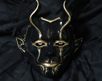 The Gargoyle Prince: Resin Cast mask, Black Geode Finish