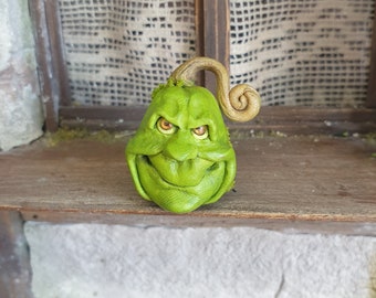 spooky pumpkin - witchy dollshouse miniature - 12th scale
