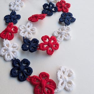 Vintage rot blau weiß gewebte Applikation Blumen 60cm lang