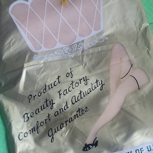 Vtg SEAMLESS stockings sz 8 1/2 - New