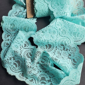 Vintage aqua stretch lace trim 1 YRD x 5 inches wide, flaw