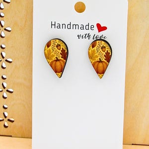 Pendientes pequeños en forma de lágrima, de MDF sublimado de 0,75 pulgadas.