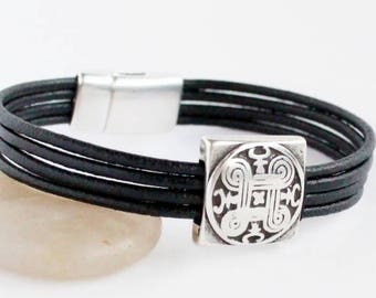 Celtic leather bracelet, Gaelic Bracelet, Ireland jewelry, Scottish bracelet, celtic bracelet for men, celtic bracelet for women, irish cuff