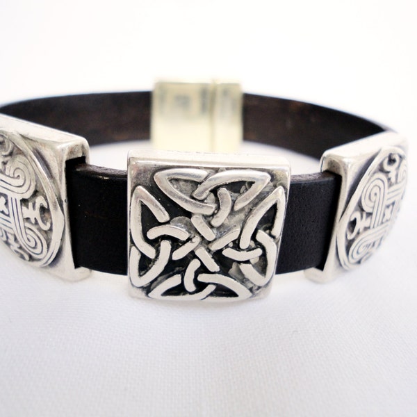 Bracelet en cuir brun pour hommes, pour femmes, nœud celtique plaqué argent, bijoux personnalisés