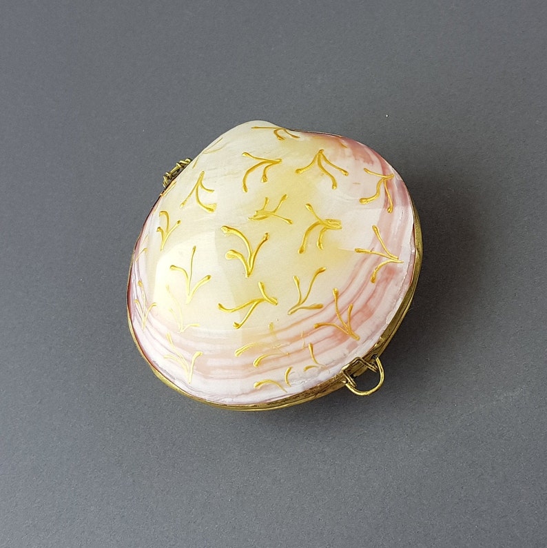 Seashell Ring Box Gold Shell Ring Holder Beach Wedding Jewelry Personalized Ring Dish Nautical Ring Bearer Engagement Proposal Ring Carrier