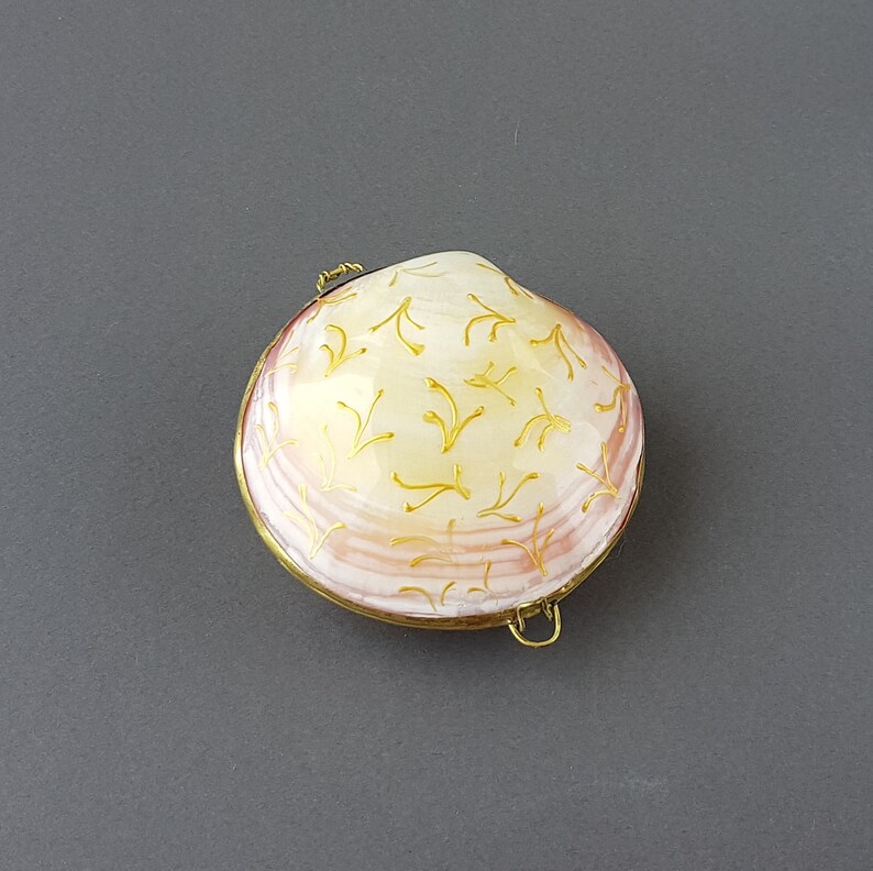Seashell Ring Box Gold Shell Ring Holder Beach Wedding Jewelry Personalized Ring Dish Nautical Ring Bearer Engagement Proposal Ring Carrier