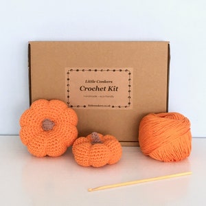 Pumpkin Crochet Kit / DIY Kit Crochet Pumpkin / Crochet Gift / Eco-friendly Craft Kit / Halloween Gift for Crocheter / Autumn Crochet