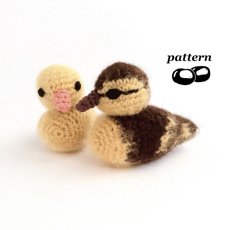 Duckling Crochet Pattern / Crochet Duckling Pattern / Chick / Baby Bird / Crochet Decoration / Easter Crochet Pattern image 1