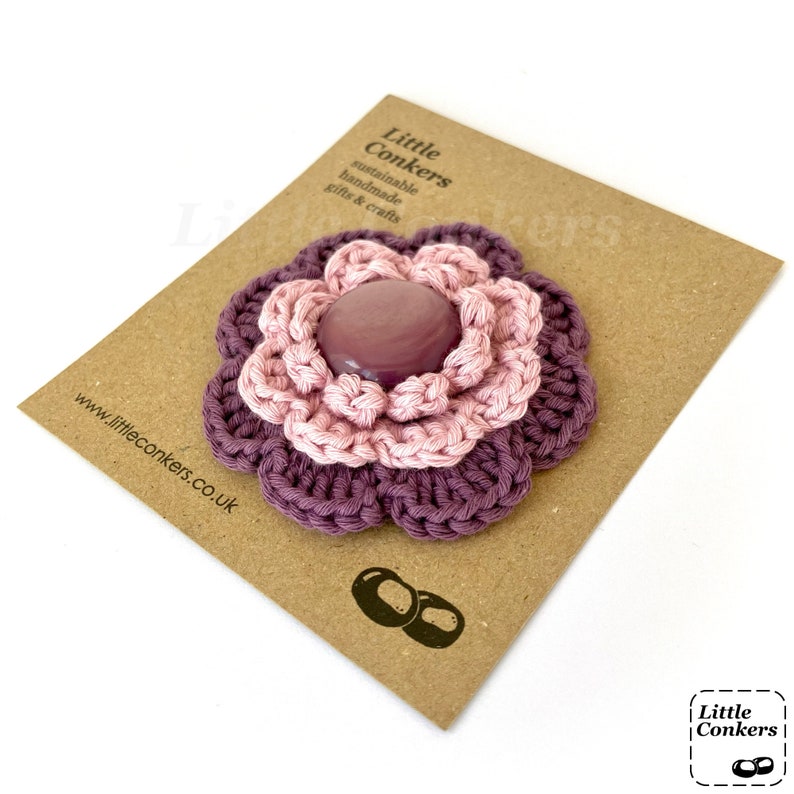 Broche fleur violette écologique avec bouton recyclé / Broche florale vintage en coton bio faite main, cadeau lilas violet pour maman image 5