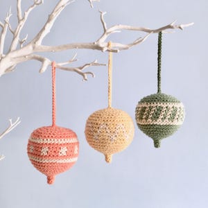 Ornament Crochet Pattern / Gift for Crocheter / Recycled Eco-friendly Christmas Gift Spring Crochet Gift Craft Gift Printed Paper Pattern image 4