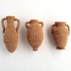 Crochet Kit for Greek Amphorae / Crochet DIY Kit Craft Kit / Gift for a Crocheter / Terra Cotta Greek Roman Pottery Ornament Crochet Pattern image 6