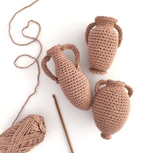 Crochet Kit for Greek Amphorae / Crochet DIY Kit Craft Kit / Gift for a Crocheter / Terra Cotta Greek Roman Pottery Ornament Crochet Pattern image 4