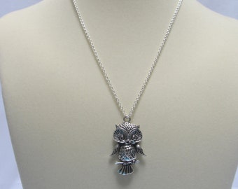 Antique Silver Owl Necklace, Lady's Owl Necklace, Necklace/Pendant,  Owl Lover's Necklace