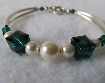 Emerald Cyrstals Bracelet Swalovski Pearls  SilverPlate Ladys Bracelet