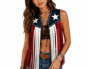 Gilet in pelle con frange e bandiera americana, perfetto per il rodeo western e il motociclismo, ideale come costume patriottico.