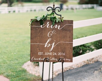 Wooden Welcome Sign, Welcome Sign Wedding, Welcome Sign Wood, Welcome Wedding Sign with Names, Custom Personalized Signage for Reception