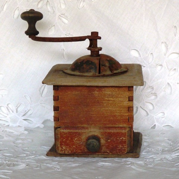 Vintage French COFFEE MILL, Coffee grinder.