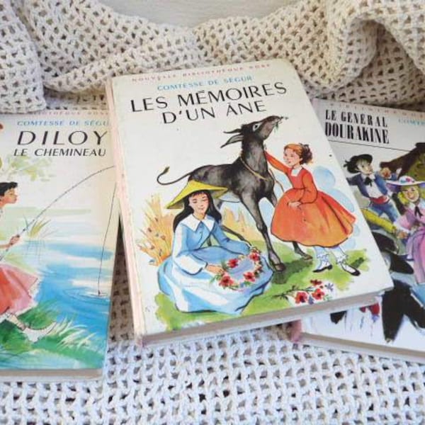 Vintage set of 3 FRENCH BOOKS, from the famous French editor  Hachette, "Comtesse de Ségur ".