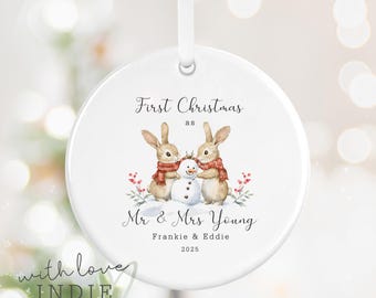 Personalisierte erste Weihnachten verheiratet Dekoration, Mr & Mrs Geschenk, personalisierte Hochzeitsgeschenk, gerade verheiratet Geschenk, personalisierte Ornament,