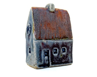 Rustic Cottage , Tiny Clay Home , Shelf Village , Ceramic House