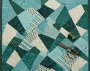 Quilt Pattern PDF Scrappy Patchwork Table Topper Fat Quarter Friendly Home Decor Instant Downlaod