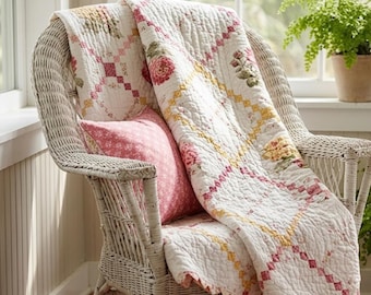Modello per trapunta Sweet Retreat in PDF, copriletto floreale Irish Chain, decorazione vintage per camera da letto in stile cottage.
