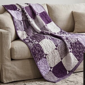 Finished purple lavender hourglass quilt throw blanket 60x75 inches