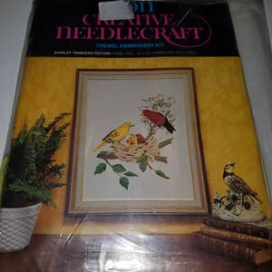 Vintage Avon Creative needlecraft crew Embroidery kit &quot;Scarlet Tangers Picture&quot;