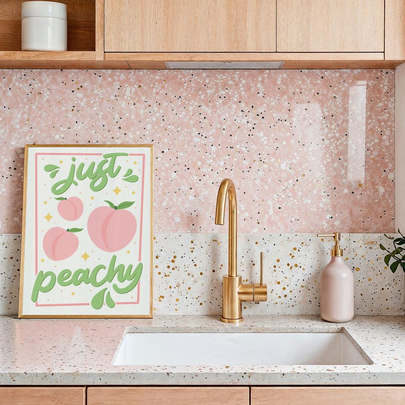 Just Peachy Druck | Pastell Küche Zitat Druck, bunte Posterdruck, Pfirsich Illustration Wandkunst | A3 A4 A5 8x10 5x7 4x7 Bild 2