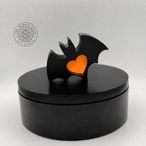 Spooky Bat Jumping Spider Hide | 3D Printed Magnetic Enclosure Decor