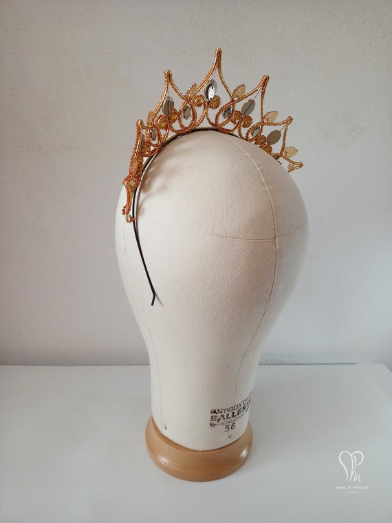 Fantasy Tiara LEVEN - Orange Crystals, Gold Wire, Amber Glass