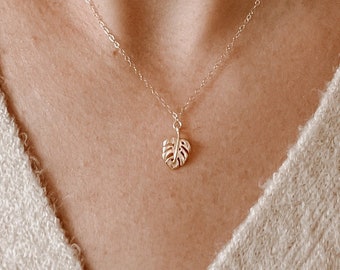 Collier feuille de monstera rempli d'or 14 carats : bijoux de plantes tropicales